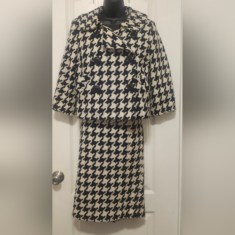 Signarure By Larry Levine Black and Cream  Pencil Skirt Set Size 6 EUC